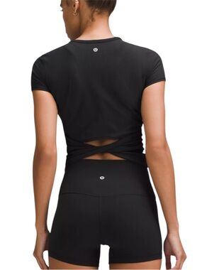 Lululemon All It Takes Back-Twist Ribbed
Short-Sleeve Shirt in Black Size 4